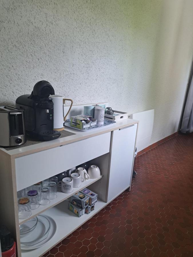Studio Avec Jardin A 5 Min Du Parc Walibi Roquefort  외부 사진
