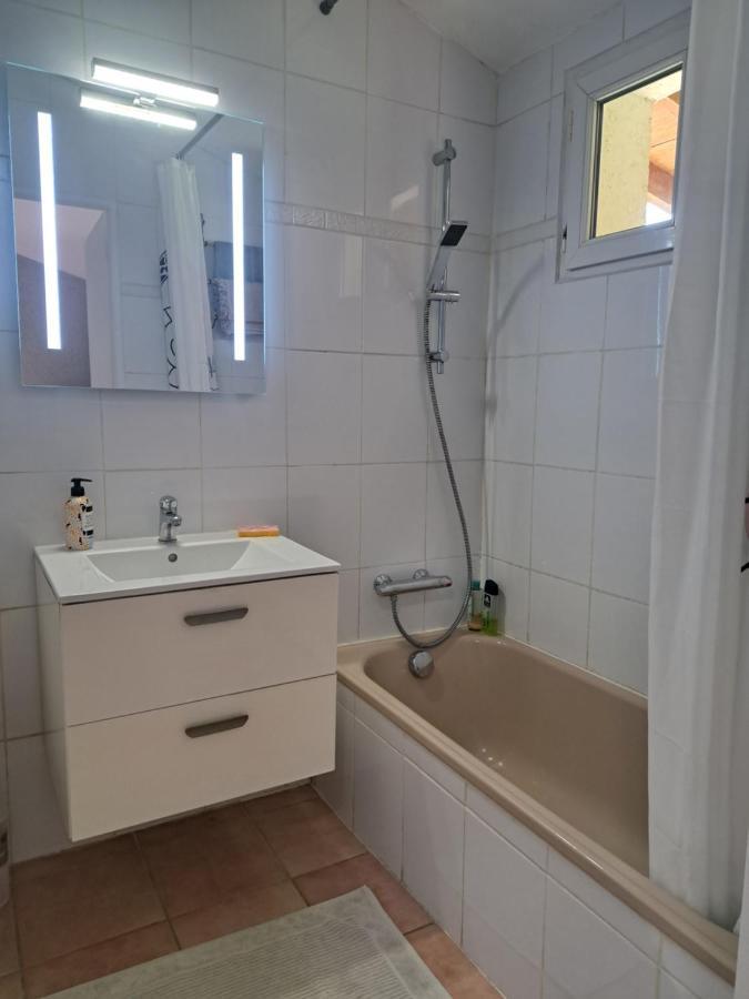 Studio Avec Jardin A 5 Min Du Parc Walibi Roquefort  외부 사진