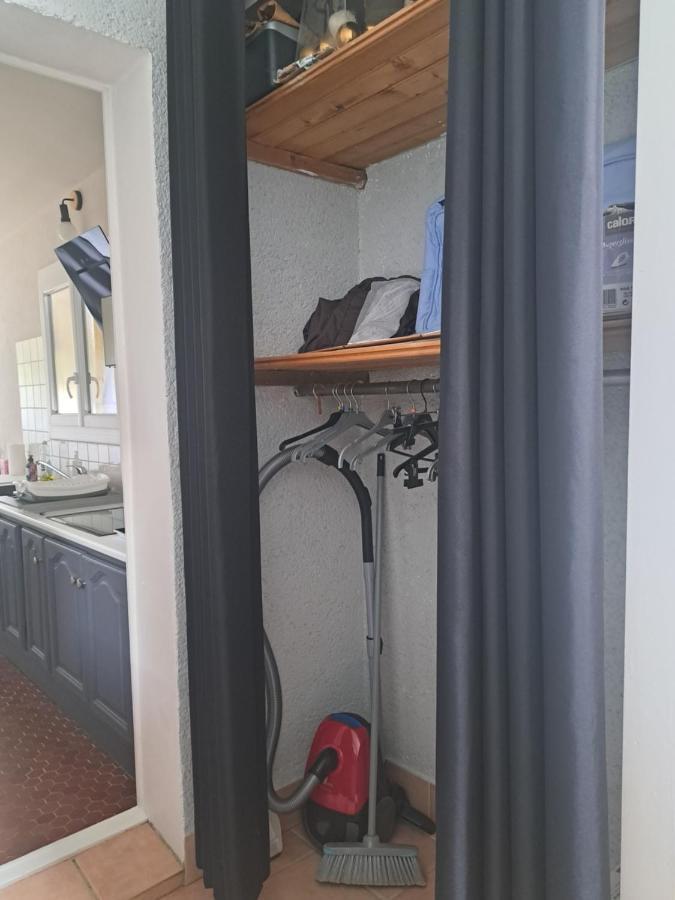 Studio Avec Jardin A 5 Min Du Parc Walibi Roquefort  외부 사진
