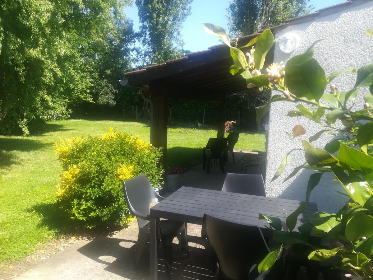 Studio Avec Jardin A 5 Min Du Parc Walibi Roquefort  외부 사진